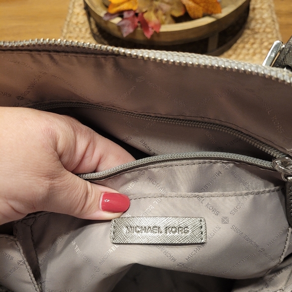 Michael Kors - Picture 4 of 5